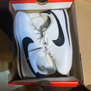 Nike Cortez